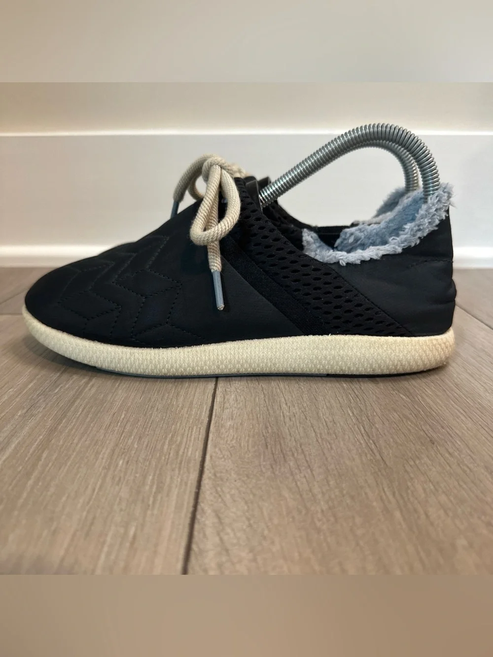 OluKai lightweight flats